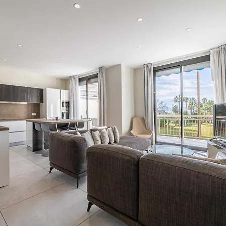 Splendid Apartment, Sea View, Parking - Croisette Cannes