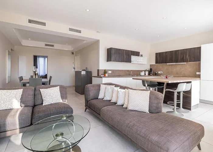 Splendid Apartment, Sea View, Parking - Croisette